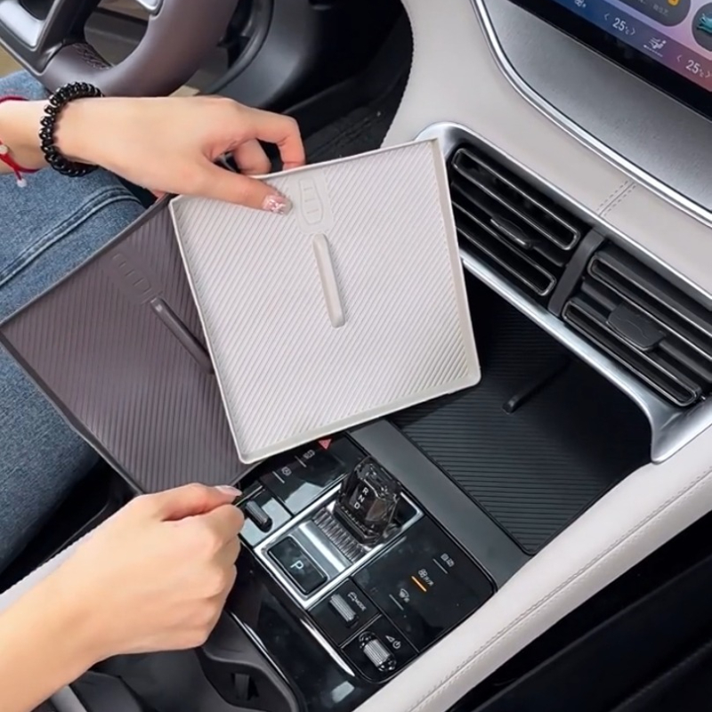 Wireless Charging Silicone Pad For BYD Song Plus SEAL U DMi/EV Central Control Storage Box Gear Handle Pad Anti-skid Car Refit